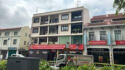 Kitchener Road (D8), Terrace #588817271
